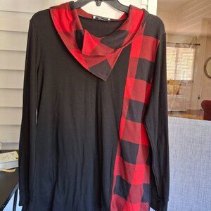 VALOLIA Red and Black XL Top